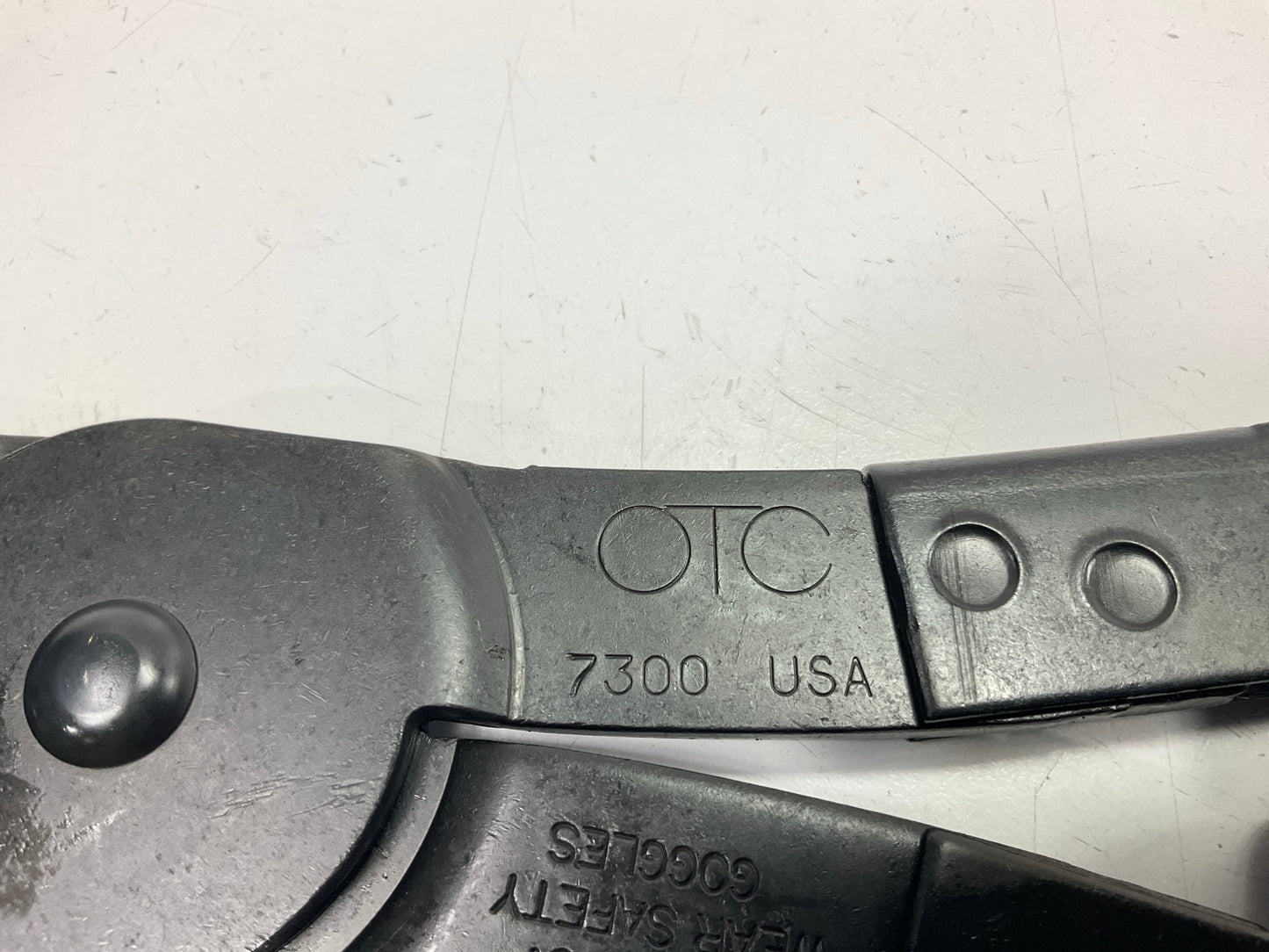 OTC 7300 Internal Retaining Snap Ring Straight Tip Pliers, 3-1/16''-6-1/4'' Range