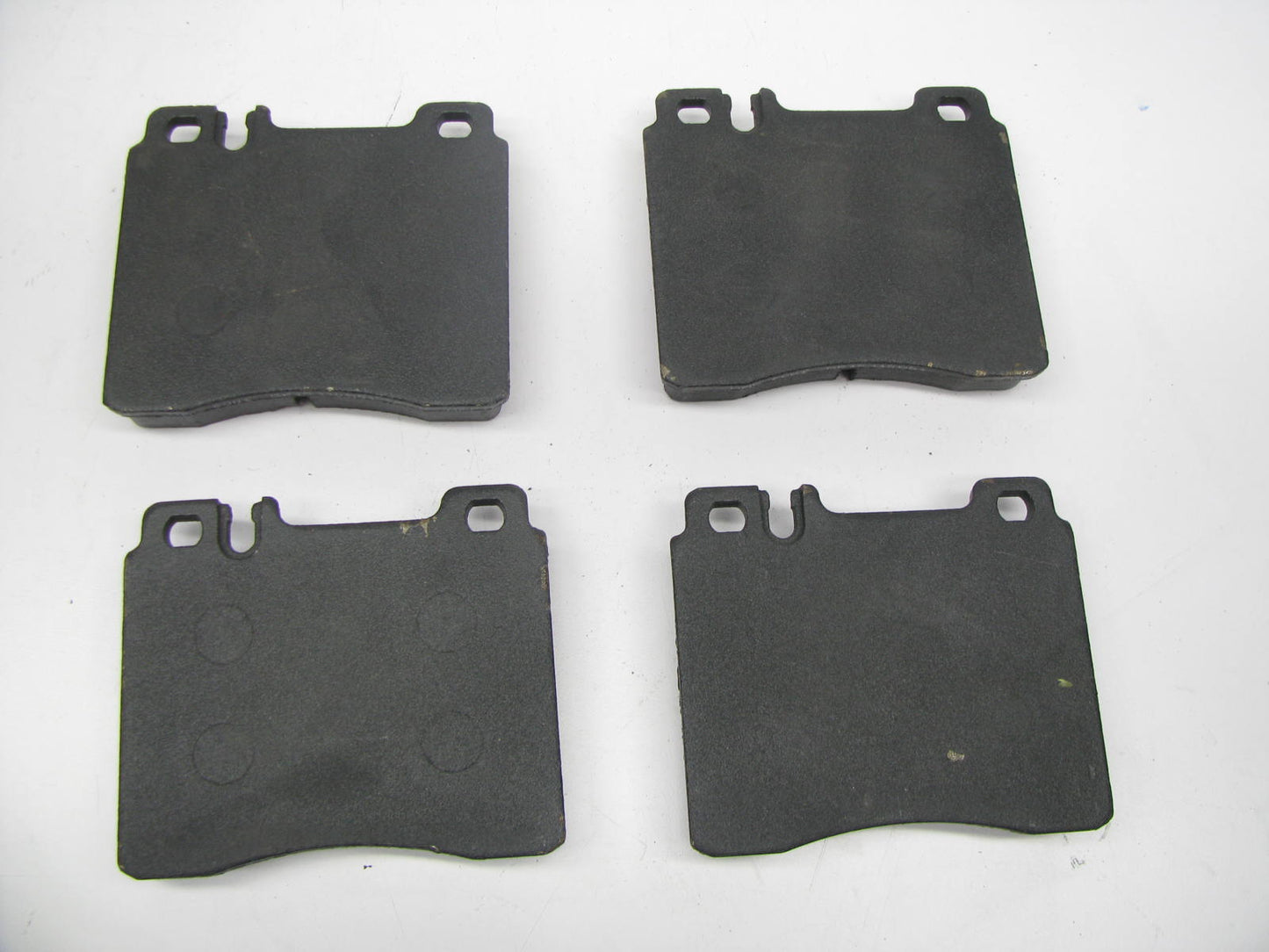 Parts Master CMX689 Front Disc Brake Pad Set - Ceramic