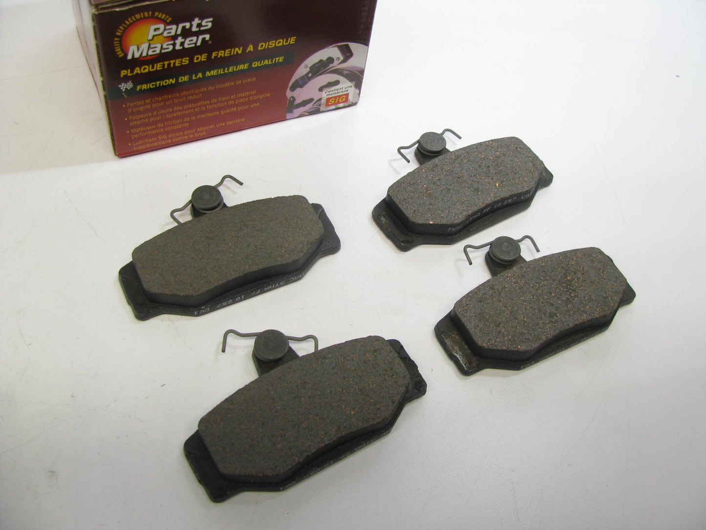 Parts Master D391 Rear Disc Brake Pad Set - Organic