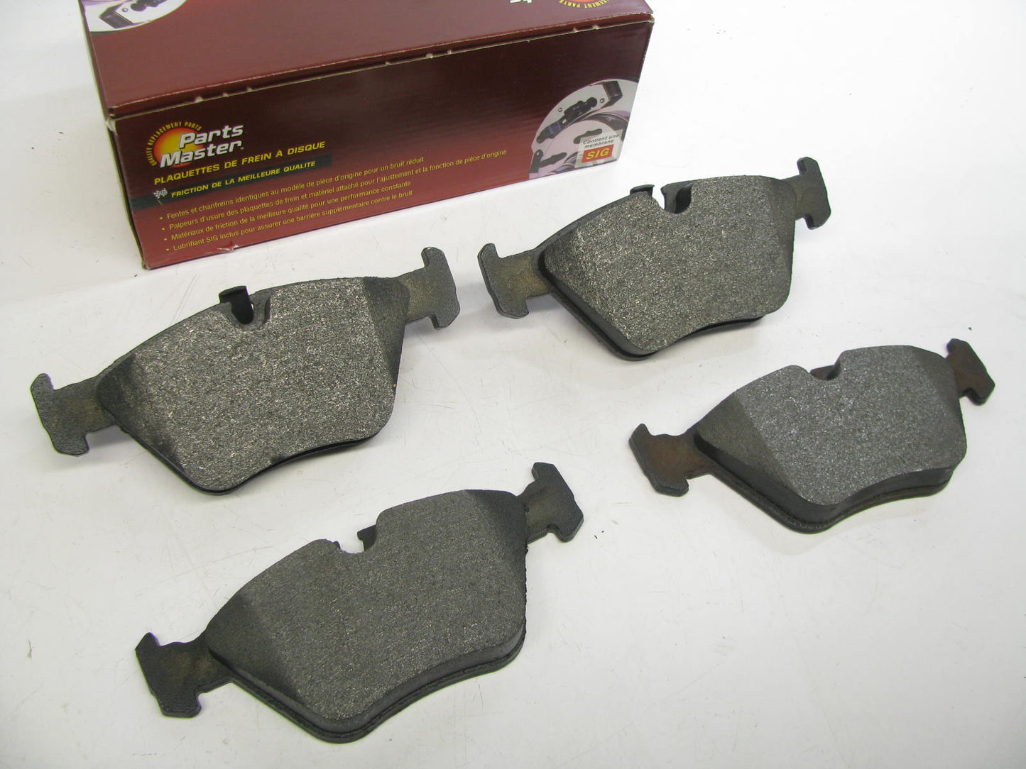 Parts Master MD725 Front Disc Brake Pads For 1997-1998 BMW 528i 2007-2008 325i