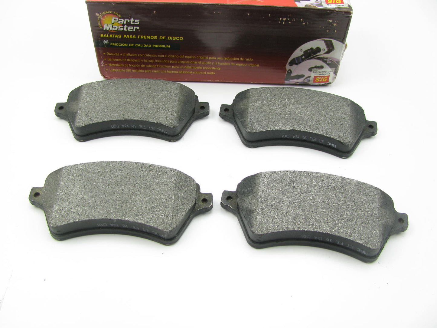 Parts Master MD926 Front Disc Brake Pads For 2002-2005 Freelander