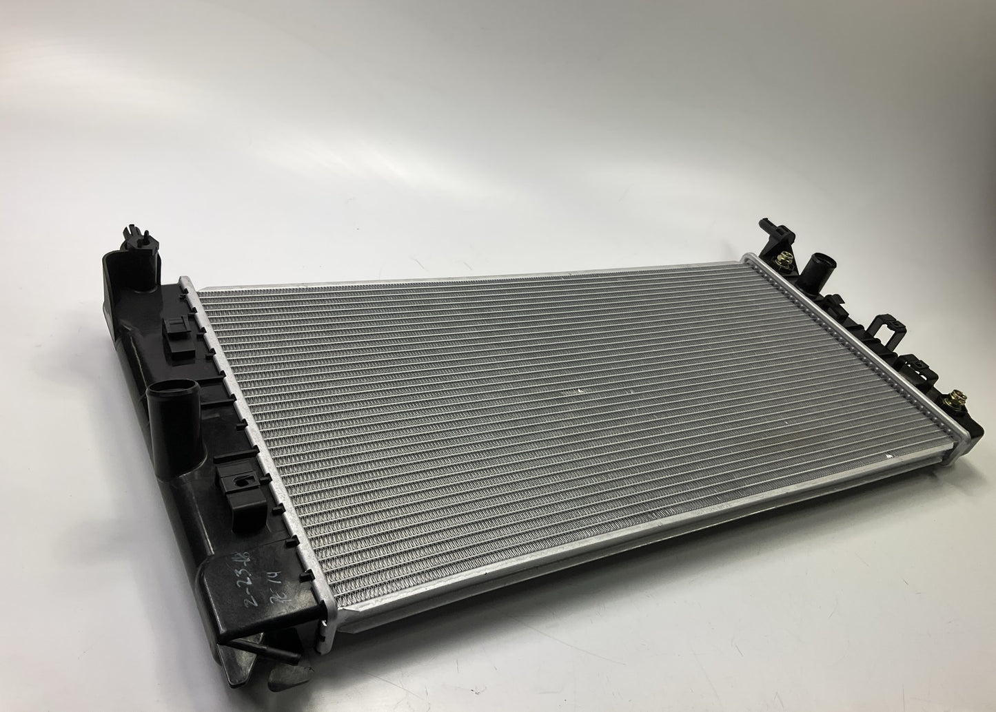 PBI PR2837A Radiator For 2005-08 Grand Prix, 2006-07 Monte Carlo 5.3L-V8