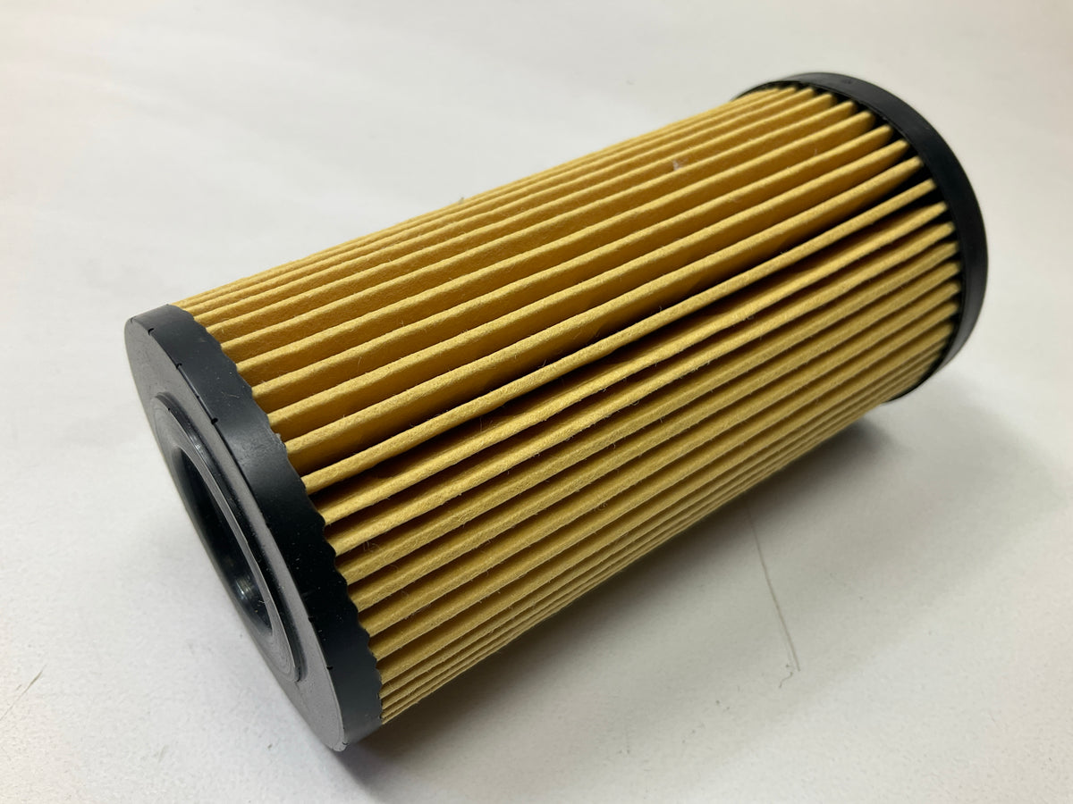 Pentius PCB9447 Oil Filter For 2003-2004 Cadillac CTS