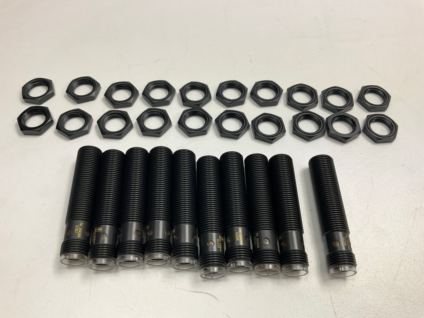 (10) New PEPPERL+FUCHS 264599 Inductive Proximity Sensors NRB4-12GM40-E2-C-V1