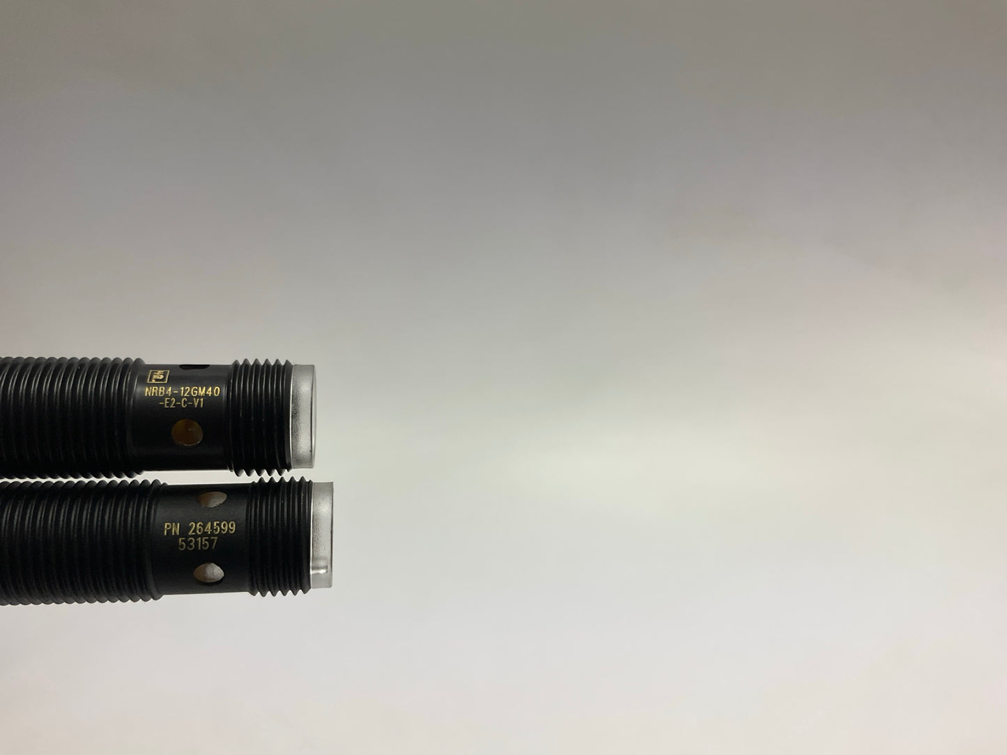 (10) New PEPPERL+FUCHS 264599 Inductive Proximity Sensors NRB4-12GM40-E2-C-V1