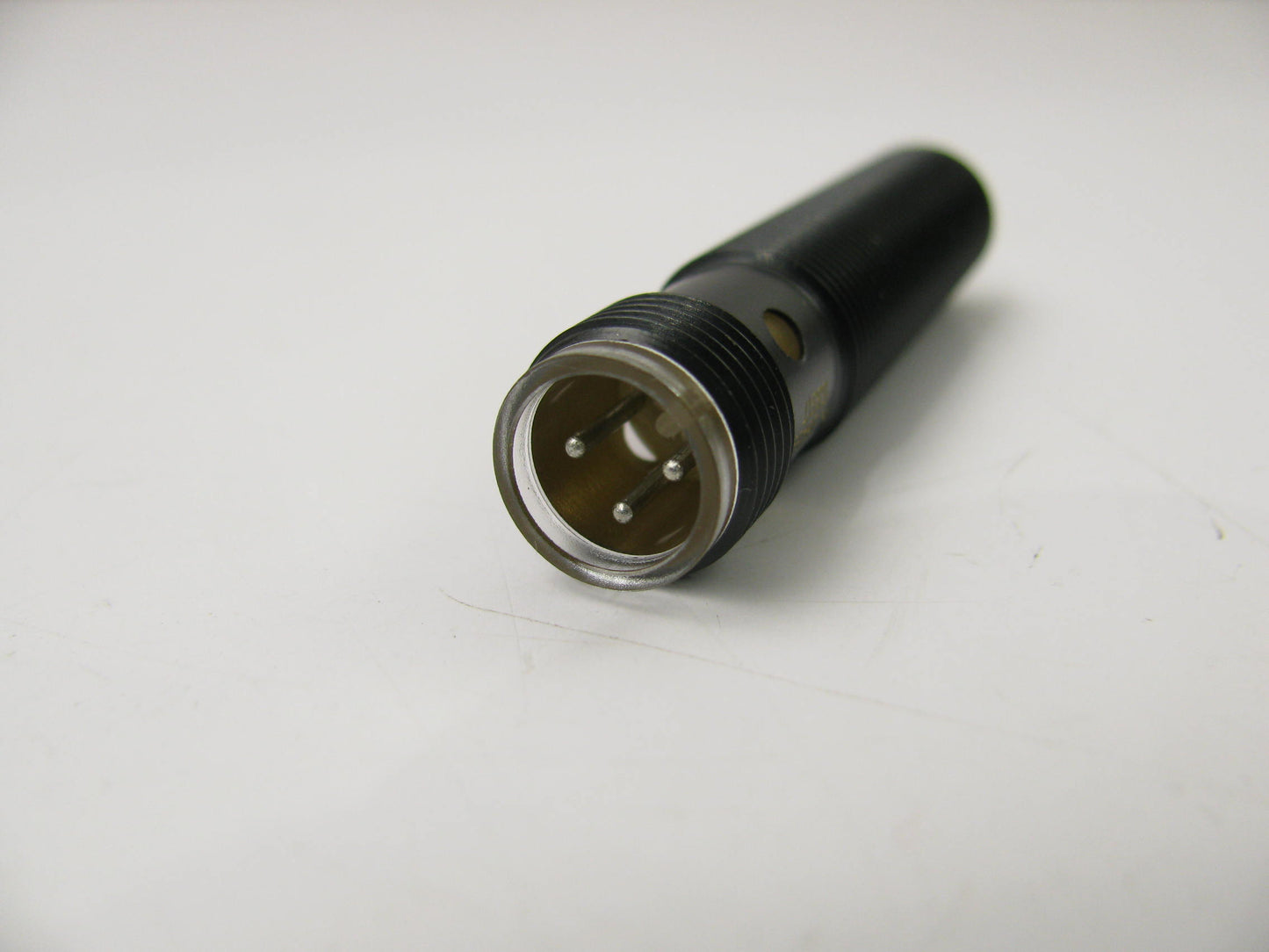 New PEPPERL+FUCHS 264599 Inductive Proximity Sensor NRB4-12GM40-E2-C-V1