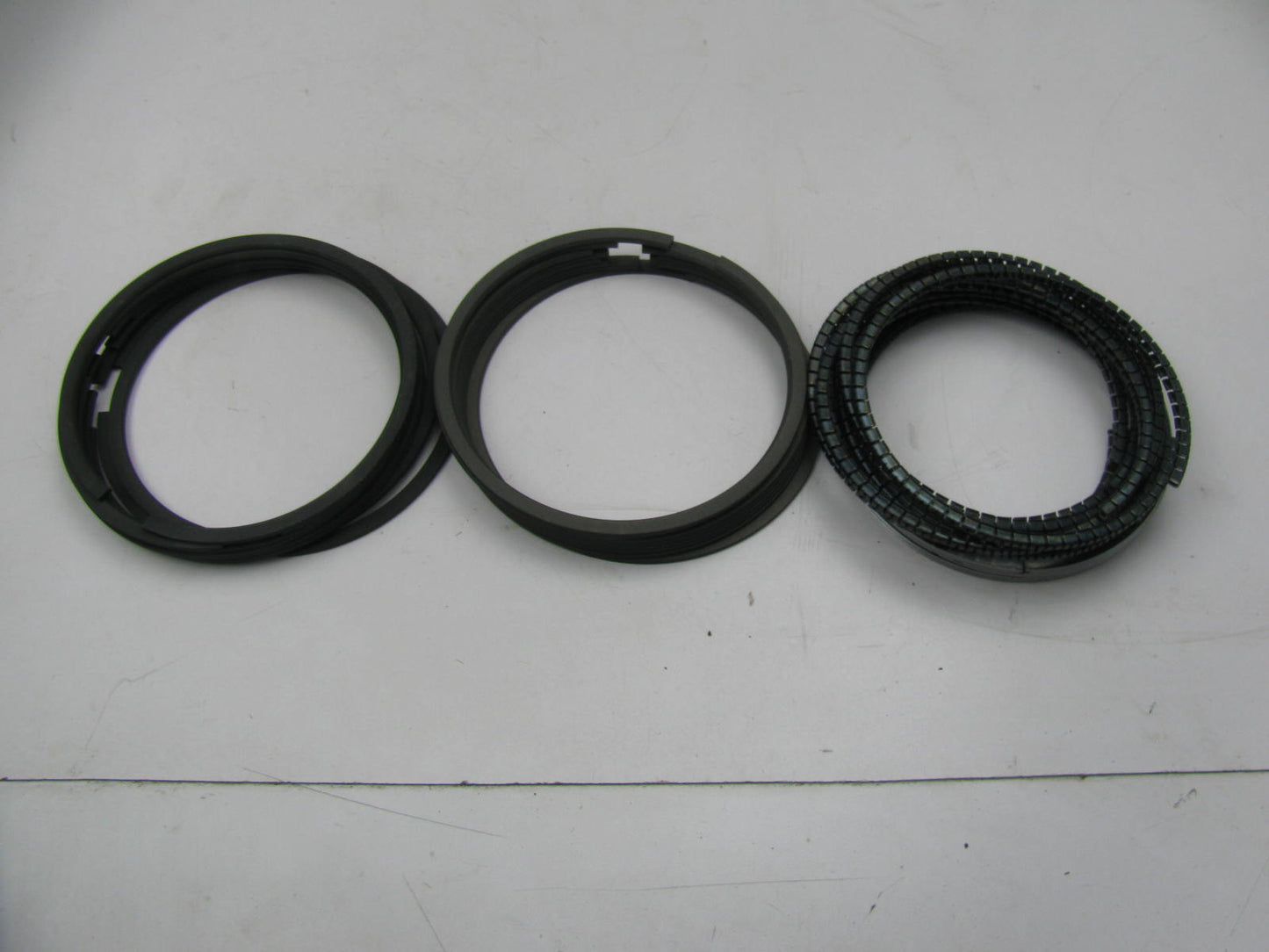 Perfect Circle 210-5081 Standard Size Piston Rings Set