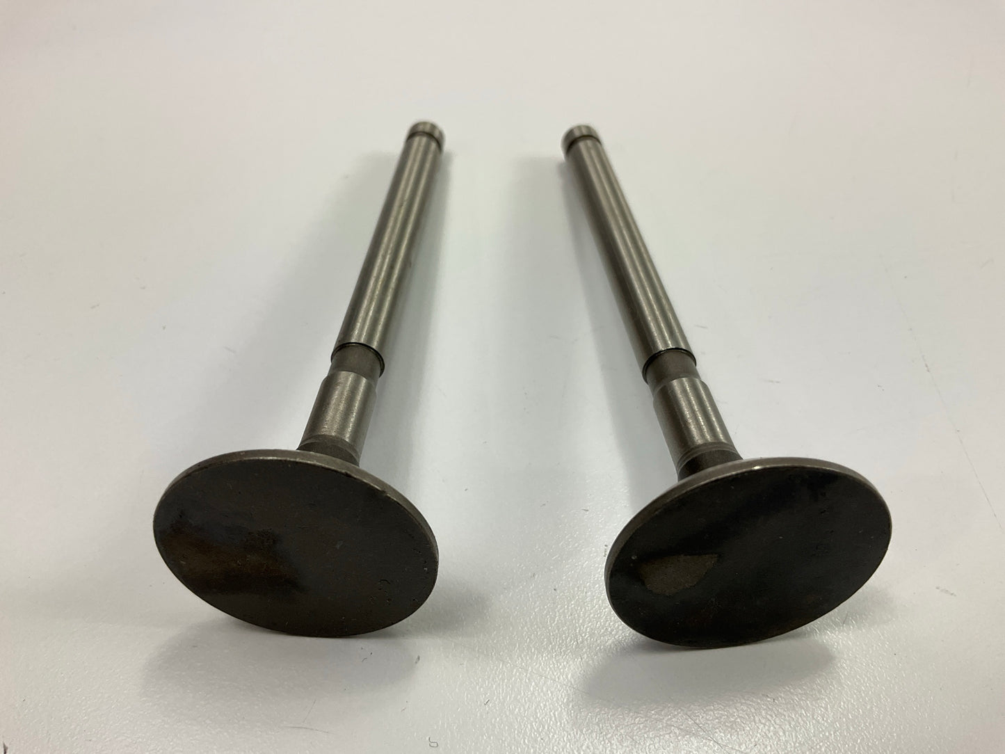 (2) Perfect Circle 211-1705 Engine Exhaust Valve For 1960-1964 Ford 144 170 200
