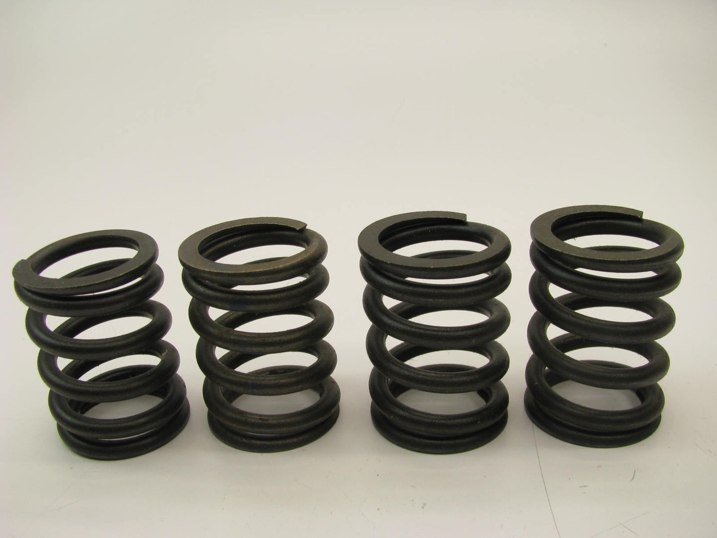 (4) Perfect Circle 212-1202 Exhaust Valve Spring 1973-2001 Ford 255 302 351W