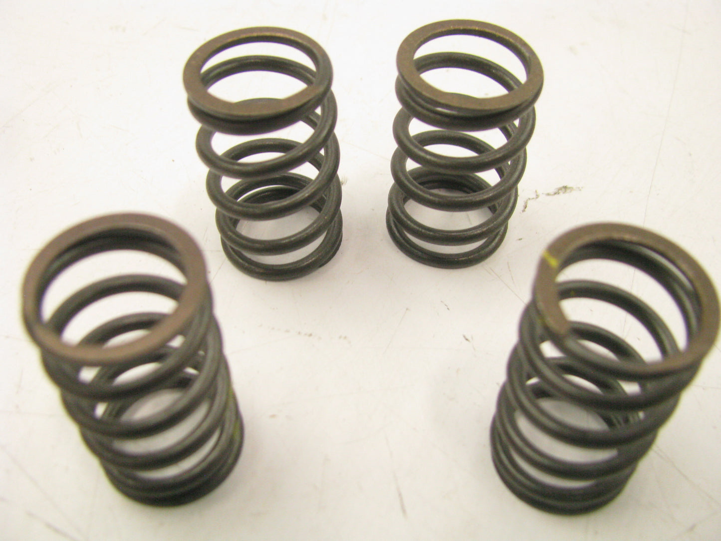 (4) Perfect Circle 212-1239 Inner Engine (Intake) Valve Springs