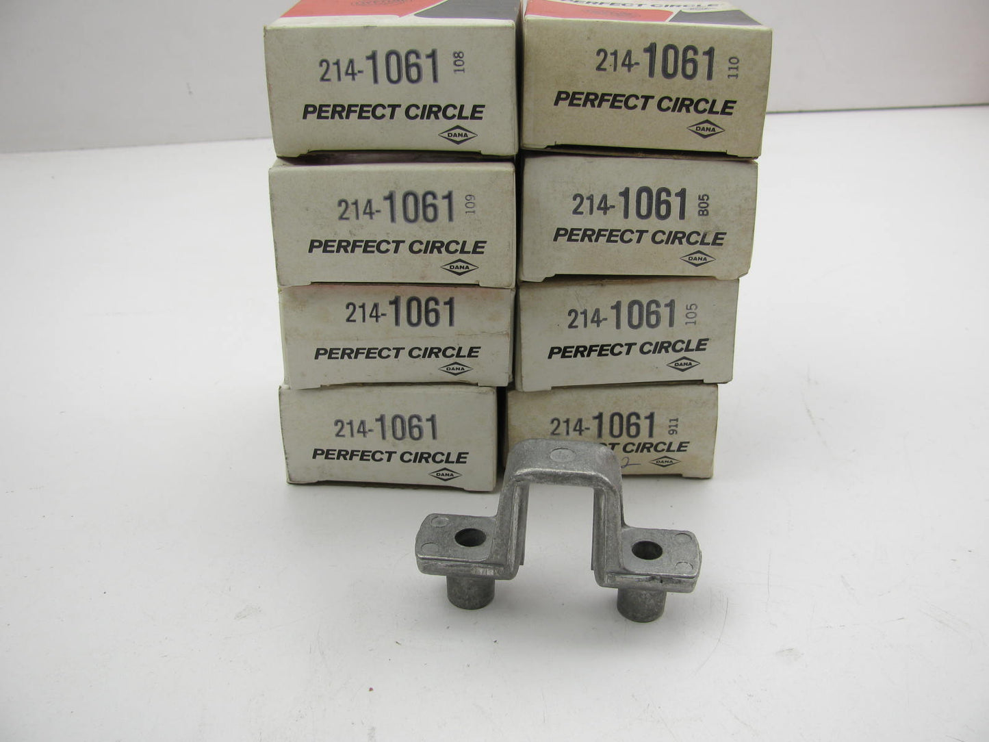 (8) Perfect Circle 214-1061 Engine Rocker Arm Pivots