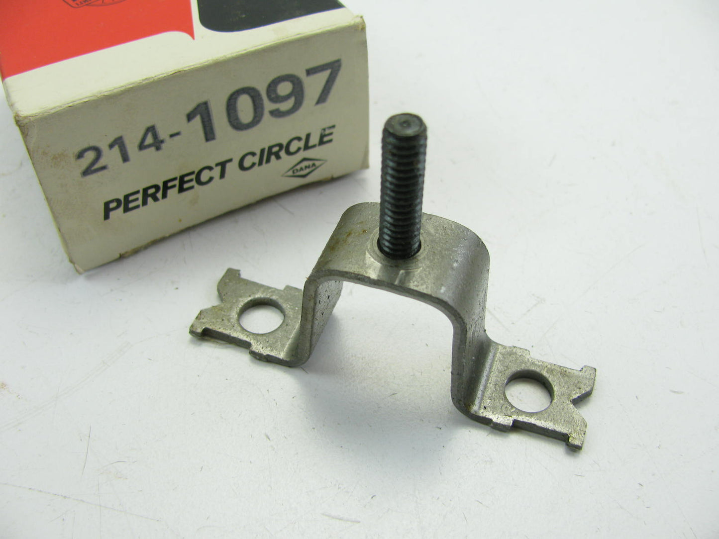 Perfect Circle 214-1097 Engine Rocker Arm Bridge For 1981-1988 AMC 258