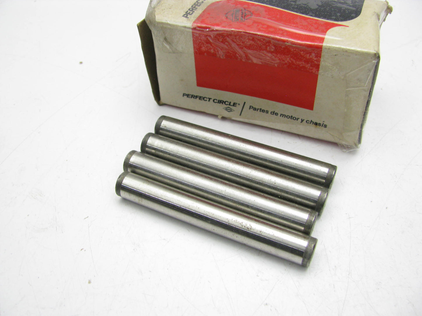 (4) Perfect Circle 214-1106 Press-In Engine Valve Guides For Detriot Diesel