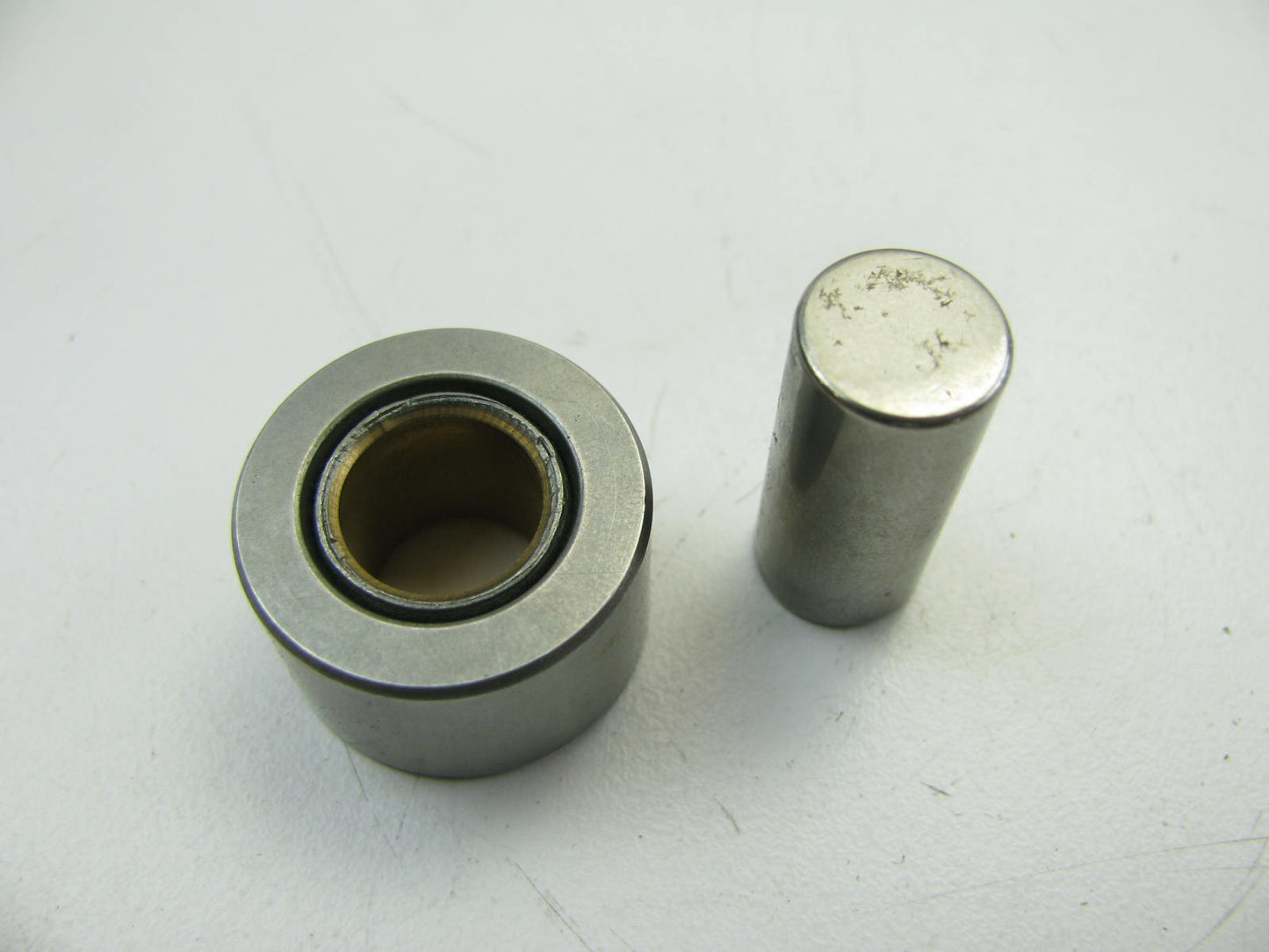 Perfect Circle 214-1107 Cam Follower Pin & Roller Kit For Detroit Diesel 8923814