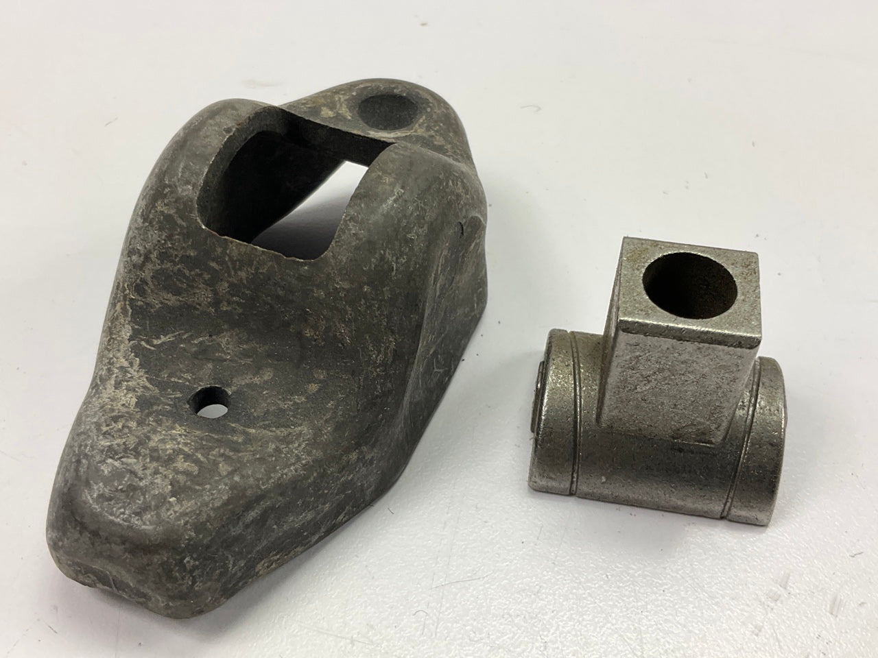 Perfect Circle 214-1146 Rocker Arm For 1985-1988 Buick Pontiac Olds 3.0L 3.8L-V6