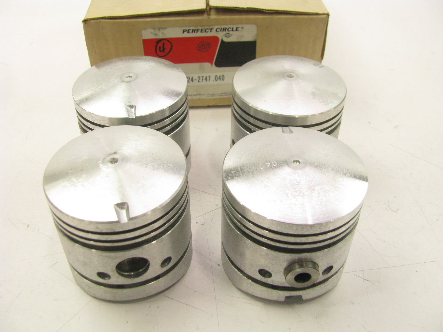 (4) Perfect Circle 224-2747-040 Engine Pistons .040'' 1946-1953 Ford 239 Flathead