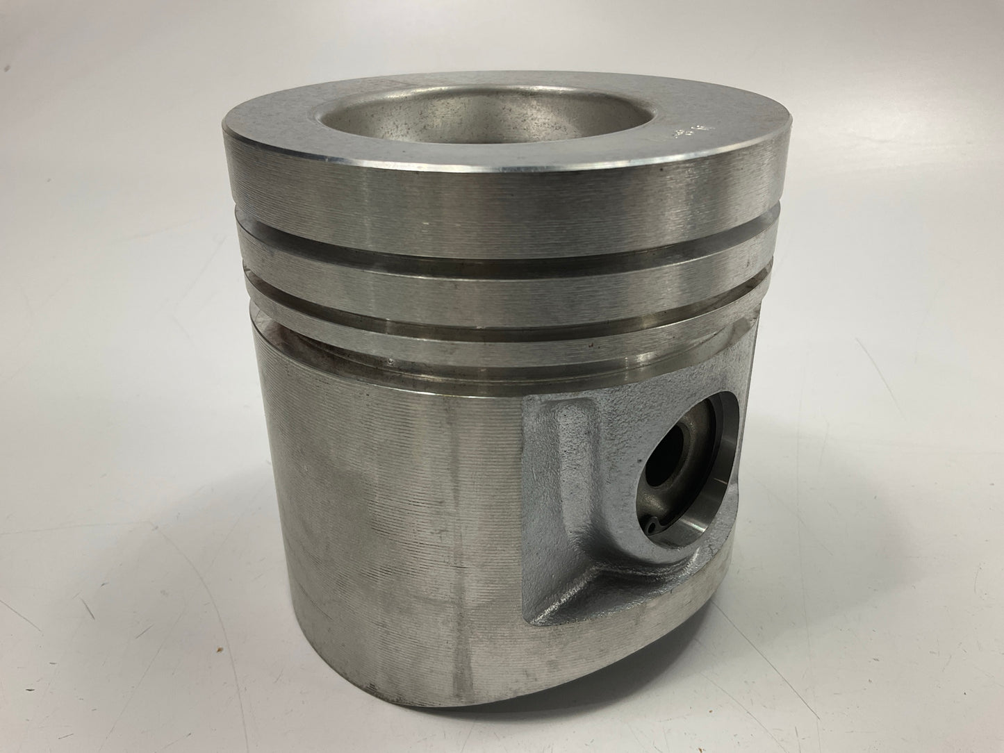 Perfect Circle Piston, Rings & Cylinder Sleeve For John Deere 3-164, 4219 Diesel