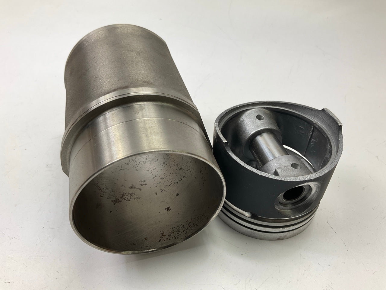 Perfect Circle 226-1740 Cylinder Sleeve W/ Piston STD For 1983-1987 Renault 1.4L