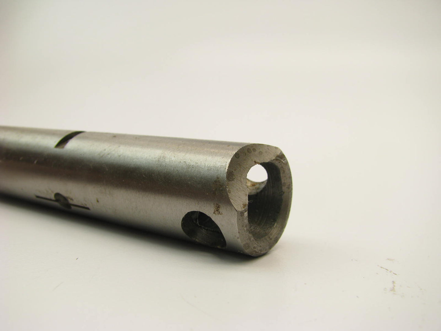 Perfect Circle 230-3047 Intake Rocker Arm Shaft 1984-1989 Mitsubishi 2.6L G54B
