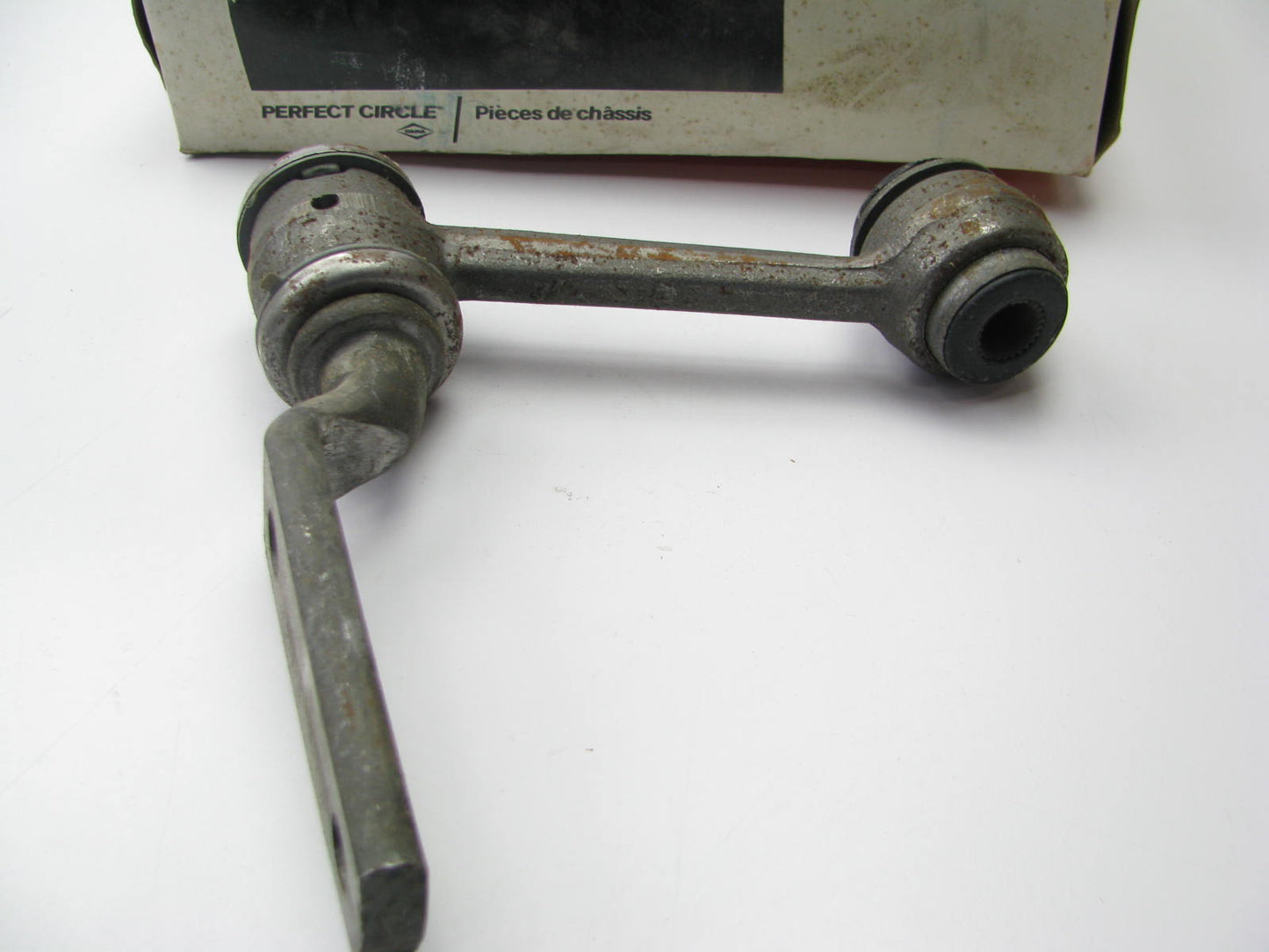 Perfect Circle 268-3514 Steering Idler Arm - 1975-1976 Ford LTD, 79 Continental