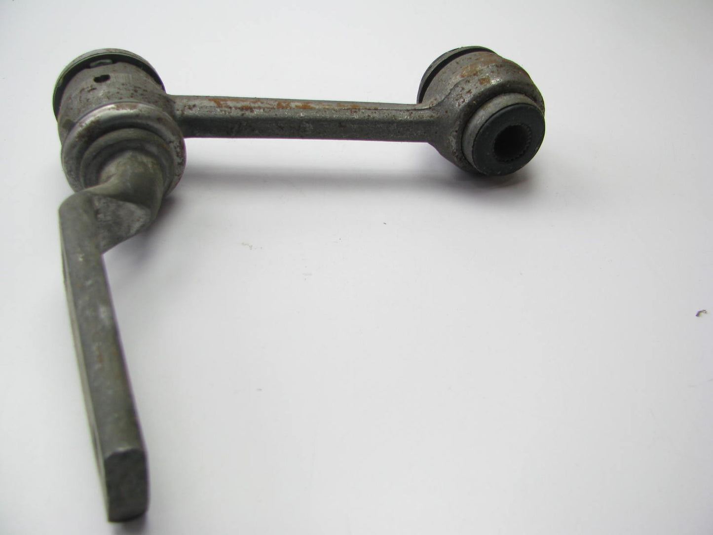 Perfect Circle 268-3514 Steering Idler Arm - 1975-1976 Ford LTD, 79 Continental