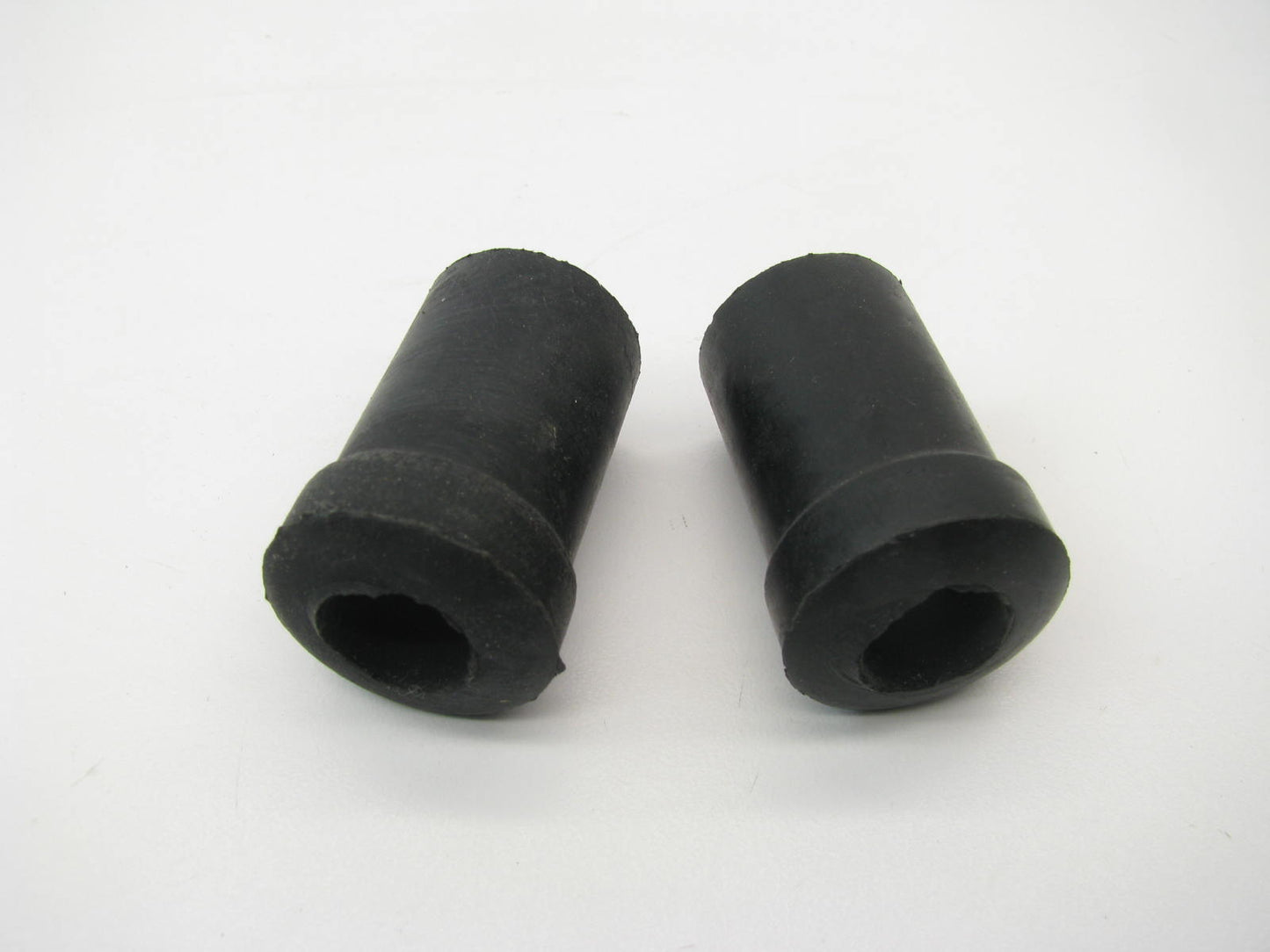 (2) Perfect Circle 274-8889 Leaf Spring Shackle Bushing - Rear / Front