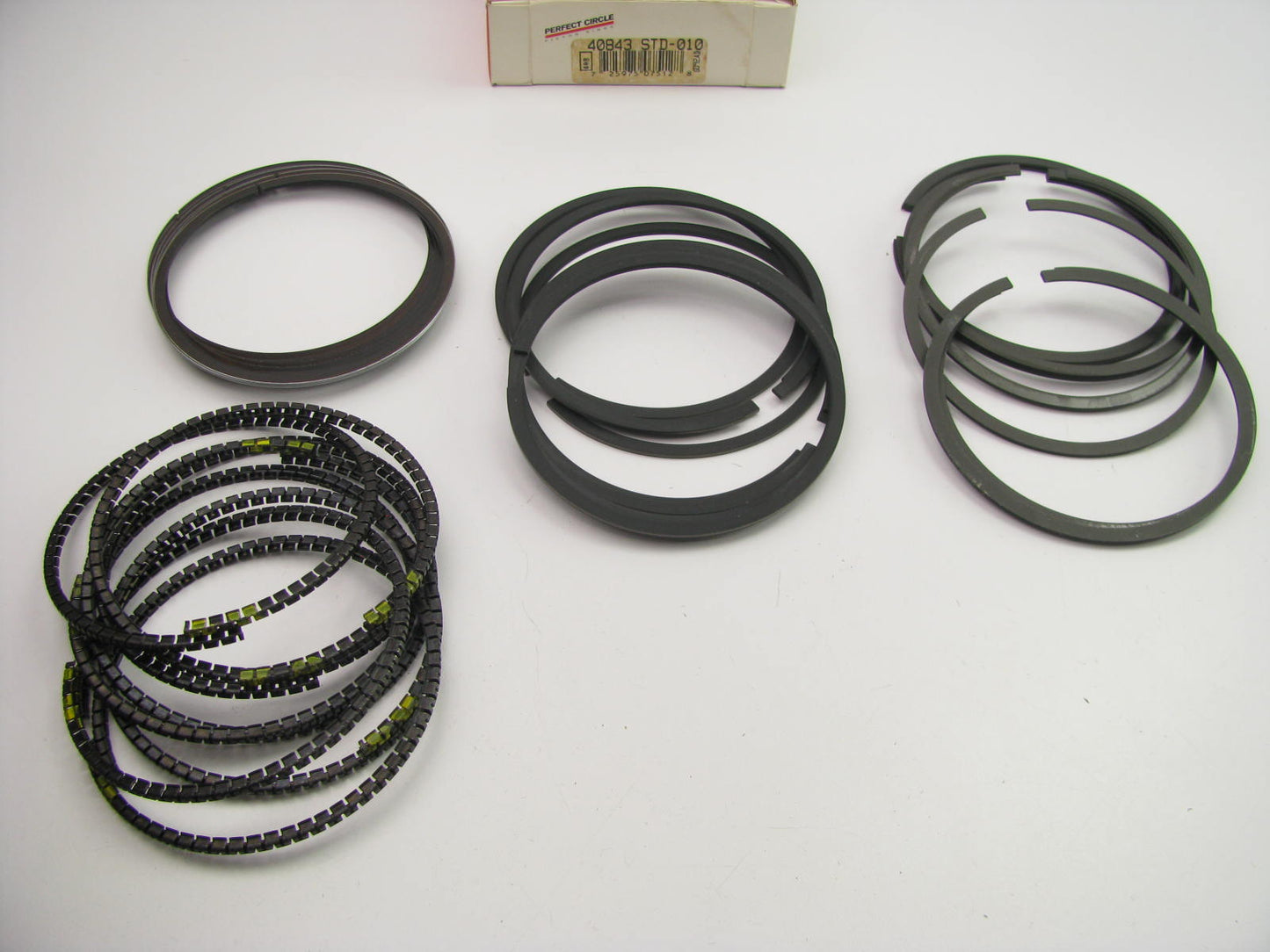 Perfect Circle 40843-010 Engine Piston Rings .010'' 1968-1993 Ford 429 460 V8