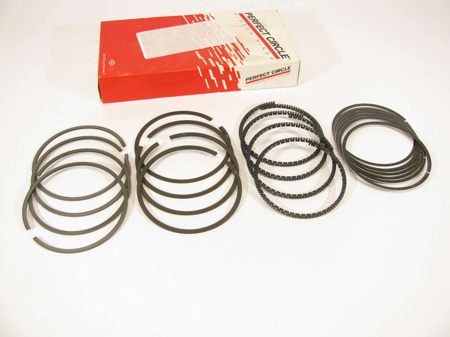 Perfect Circle 41286-STD-010 Piston Rings .010'' For 82-94 Chrysler 2.2L 2.5L