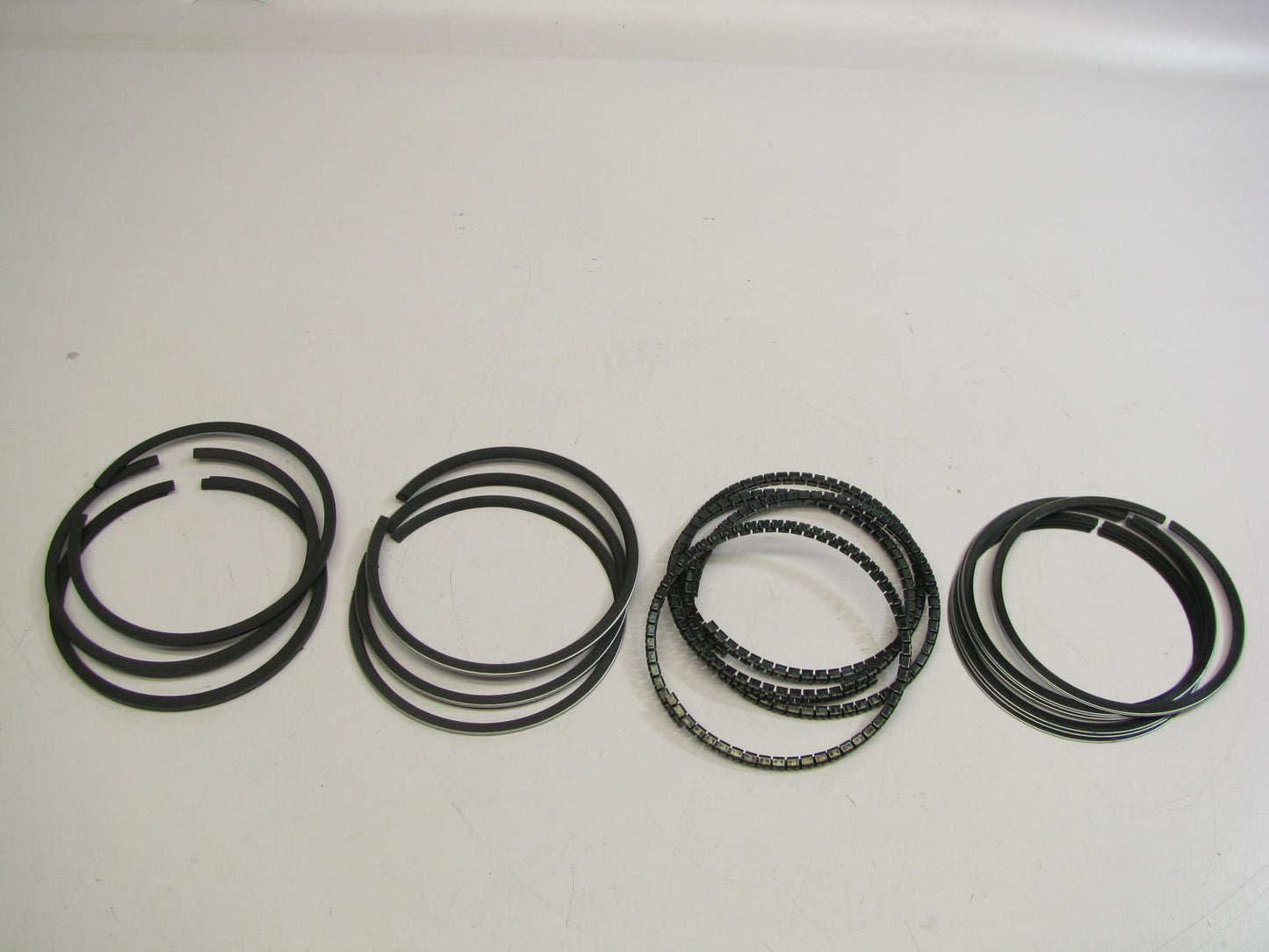 Perfect Circle 41411-030 Engine Piston Rings .030'' 1979-1989 Ford Mercury 2.3L