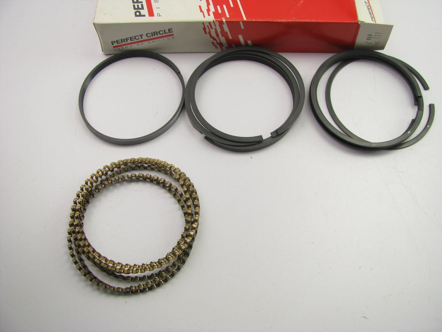 Perfect Circle 41475-STD-010 Piston Ring Set - .010'' 1985-1987 Chevrolet 4.3L