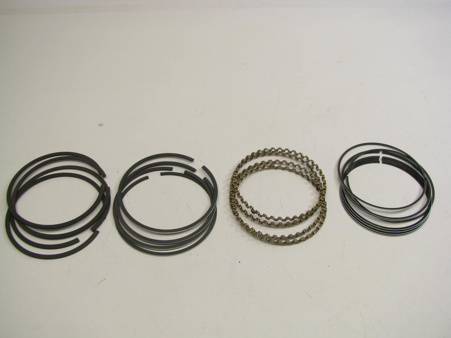 Perfect Circle 41486 Engine Piston Rings - Standard 1986-1995 Toyota 2.0L-L4
