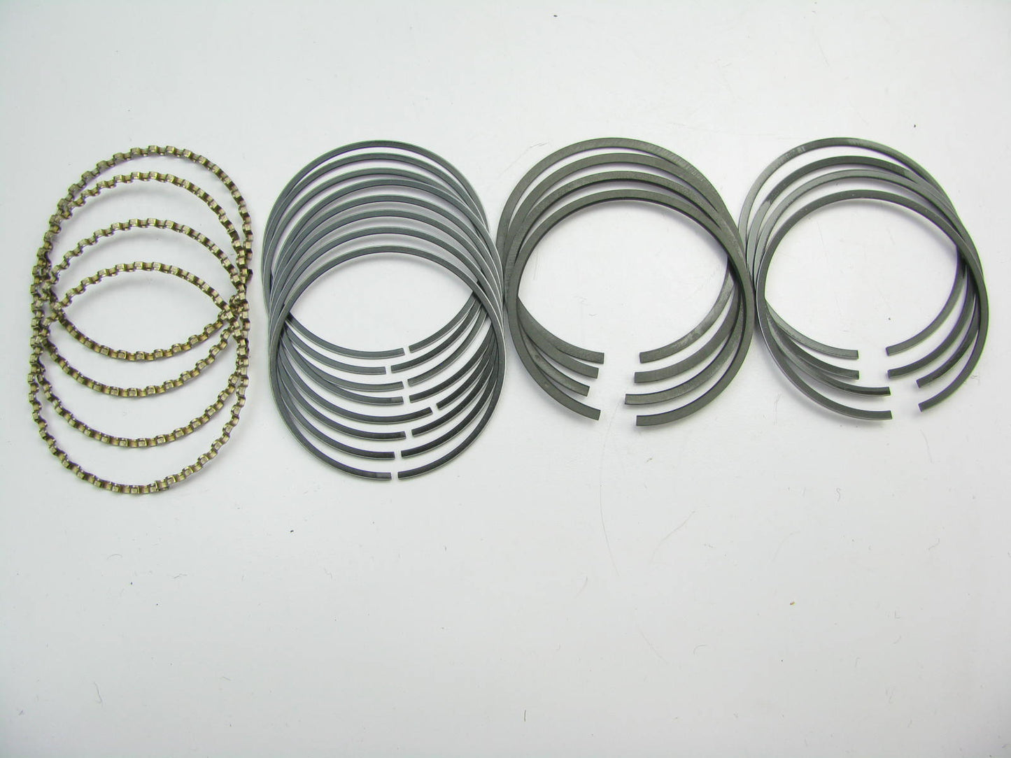 Perfect Circle 41598-020 Piston Rings .010'' For 1983-94 Mitsubishi 1.8L