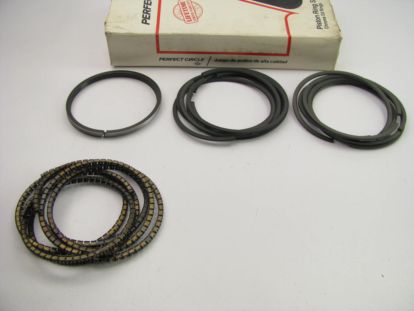 Perfect Circle 50277 Engine Piston Ring Set - Standard Size