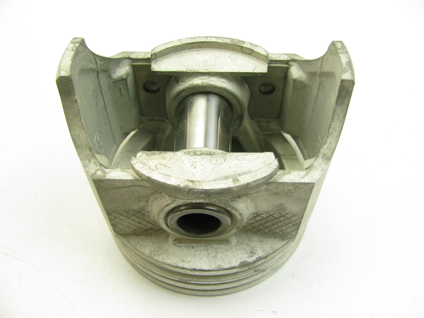 Perfect Circle TC-1544-040 Engine Pistons Set .040'' OMC Mercruiser 153 2.5L