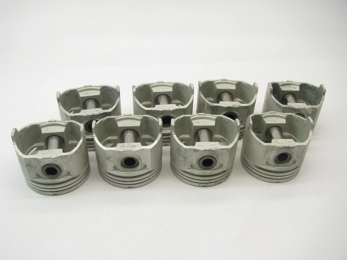 (8) Perfect Circle TC-1749-040 Cast Engine Pistons .040'' 1968-77 Pontiac 350 V8