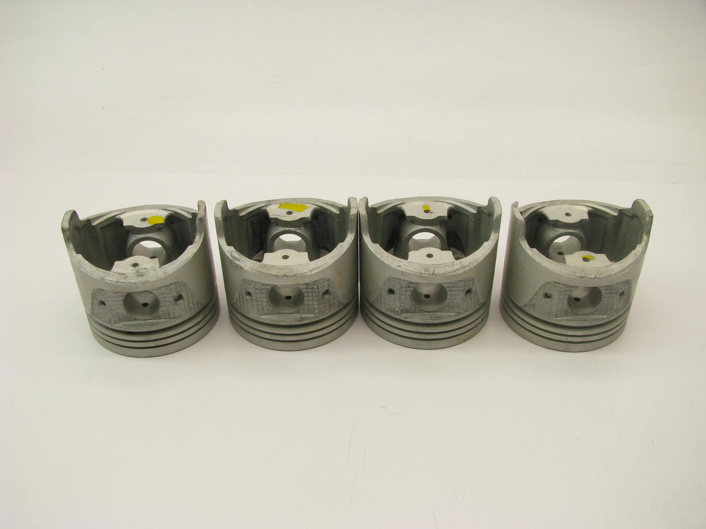 (4) Perfect Circle TC-2073-040 Engine Piston .040'' For 75-79 Datsun 2.0L L20B