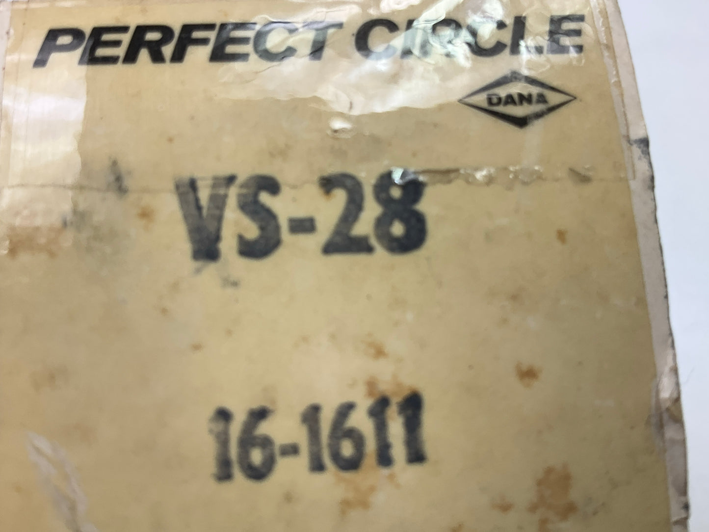 Perfect Circle (Dana) VS28 Engine Valve Stem Oil Seal Set