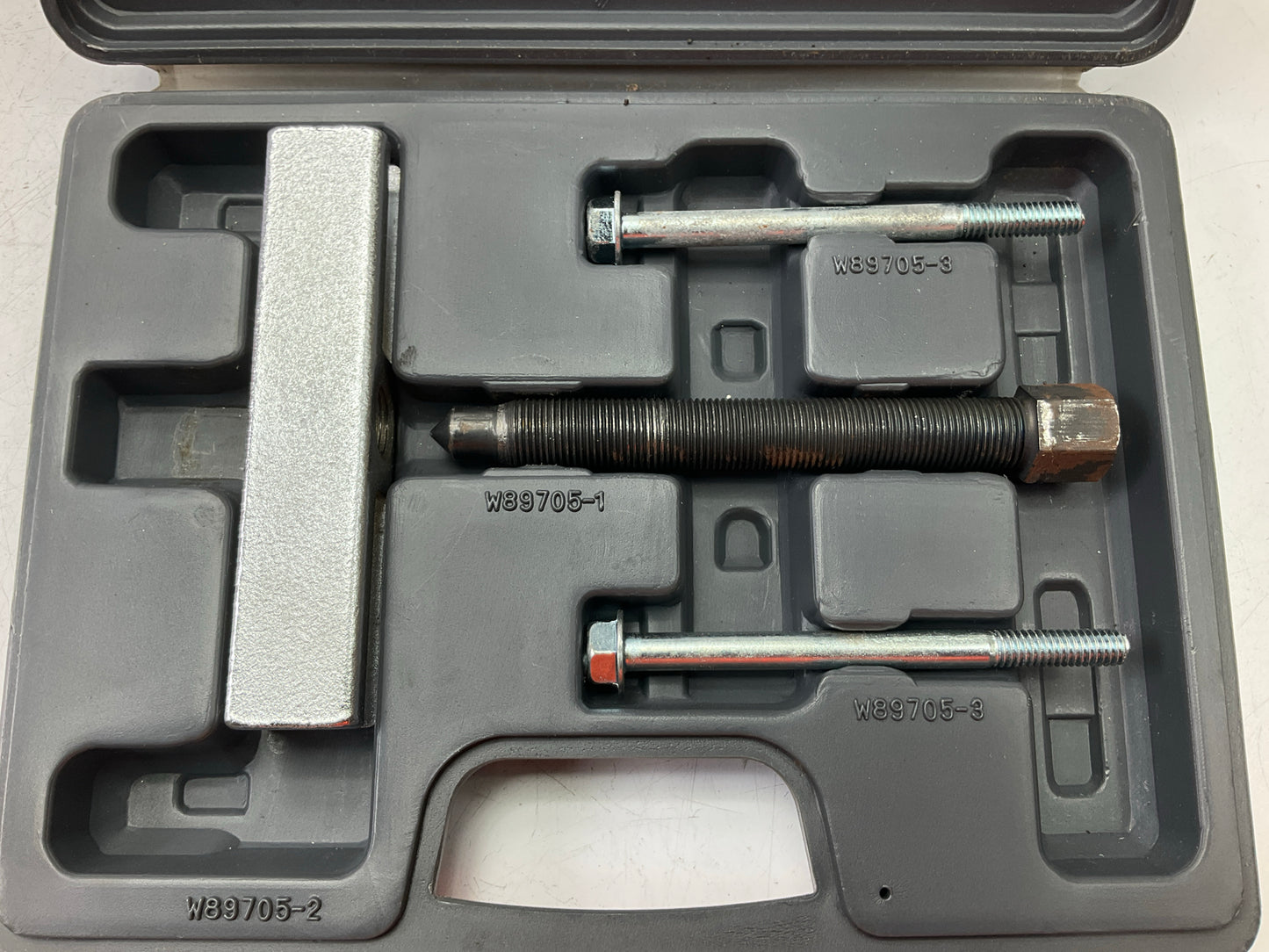 USED #23 - Performance Tool W89705 Timing Gear Puller Tool Set