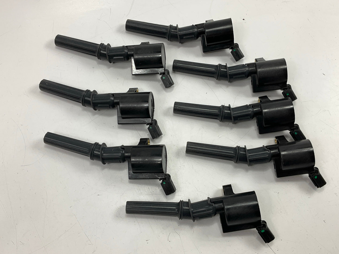 PerTronix 30728 Flame-Thrower Coil On Plug For 98-08 Ford 4.6/5.4L/6.8L Set Of 8
