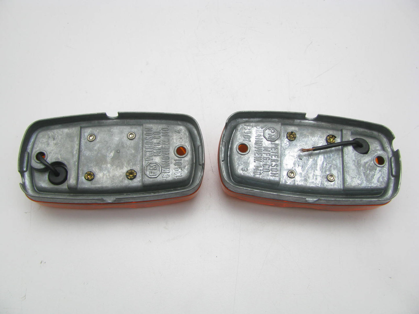 (2) Peterson V139A Yellow Double Bulls-Eye 2 Bulb, Marker Clearance Lights