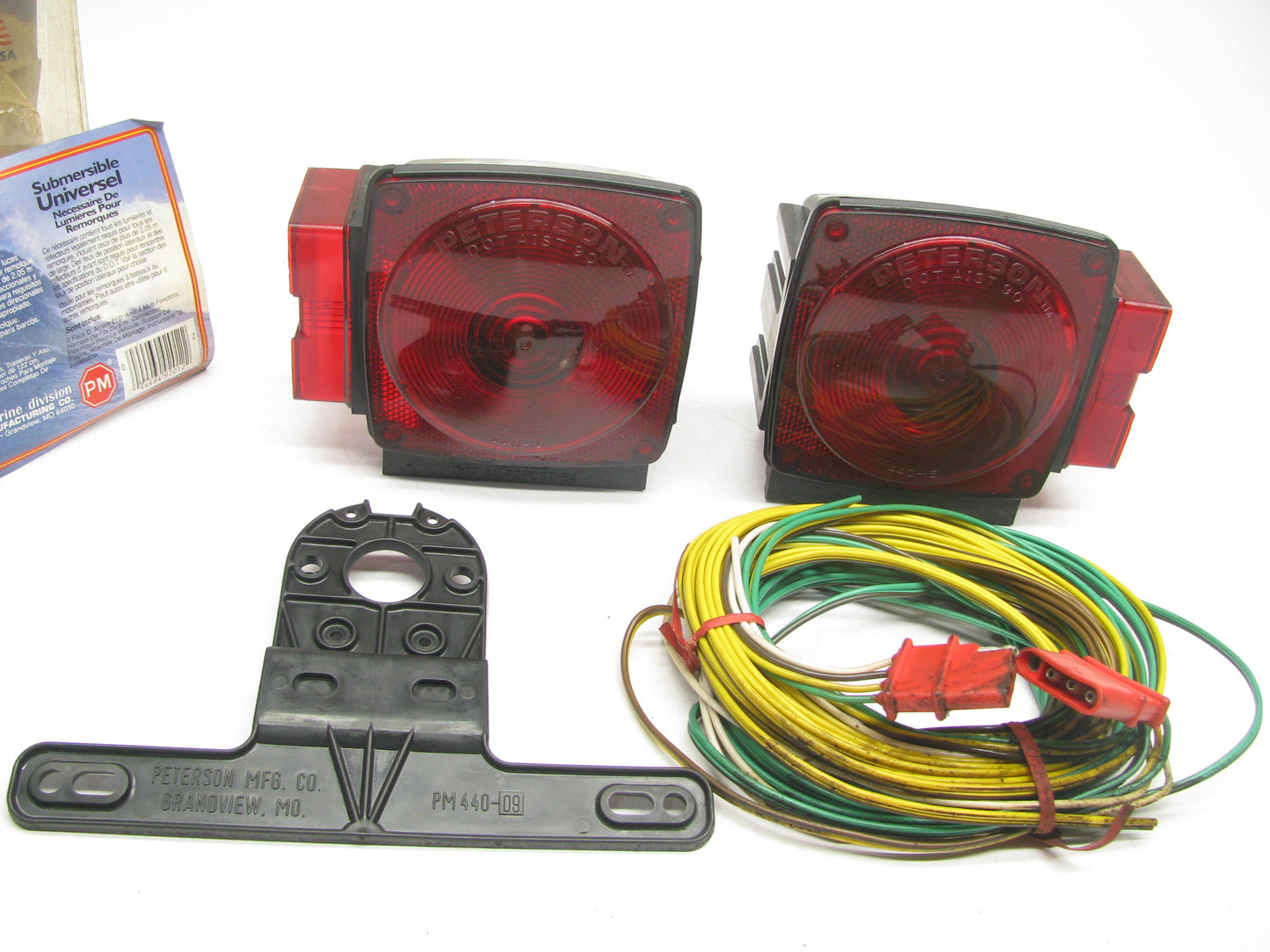 Peterson Manufacturing V544 UNIVERSAL Submersible Trailer Tail Turn Lamp Kit