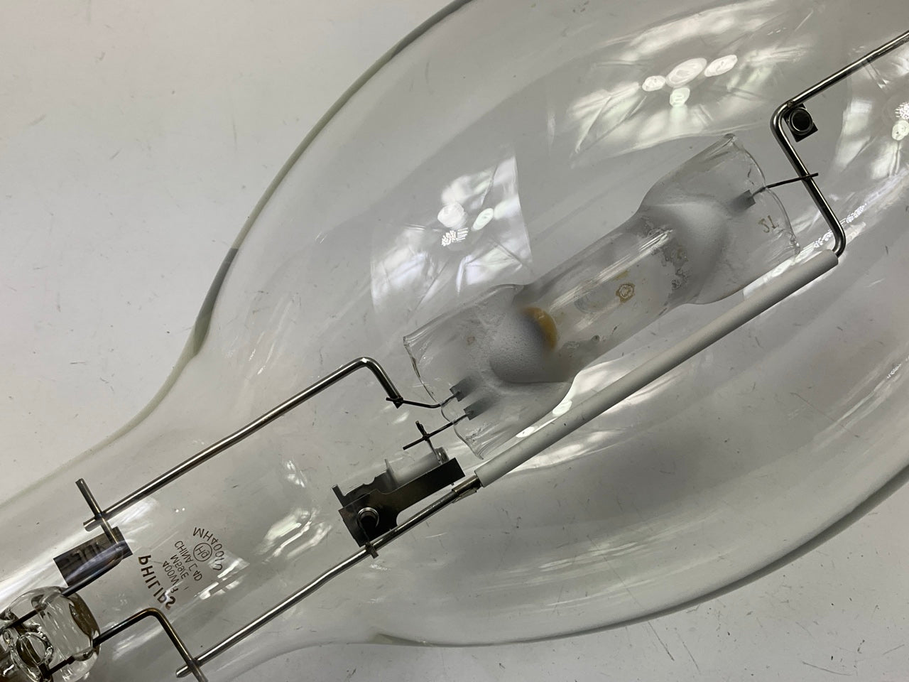 Philips 383810 Metal Halide Commercial / Industrial Mogul E39 Light Bulb 400W