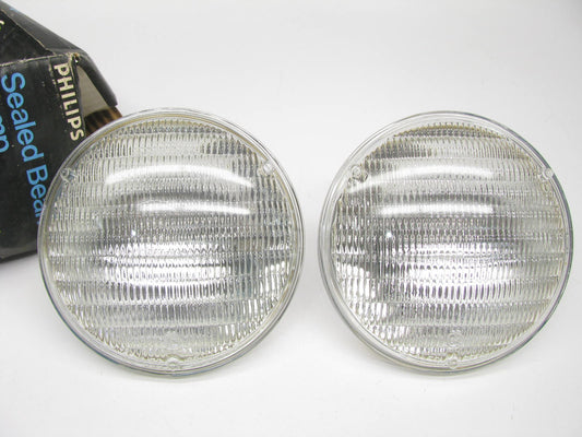 (x2) Philips 4578  - 60w 28v PAR46 Sealed Beam Aviation Light Bulb