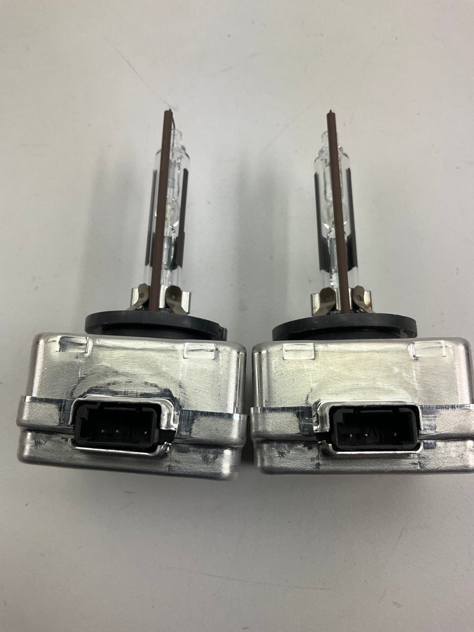 (2) Philips 85409C1 HID Xenon Headlamp Headlight Lamp Light Bulb D1R C1