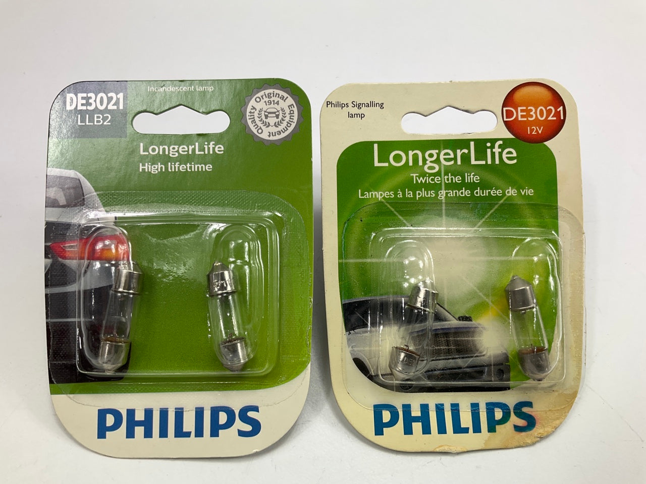 4 Bulbs Total - Philips DE3021LLB2 Longerlife Glove Box Lamp Light Bulb DE3021