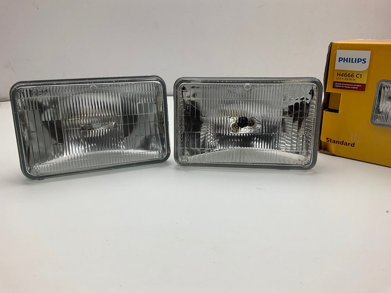 (2) Philips H4666C1 Sealed Beam Headlamp Headlight Lamp Light Bulb H4666