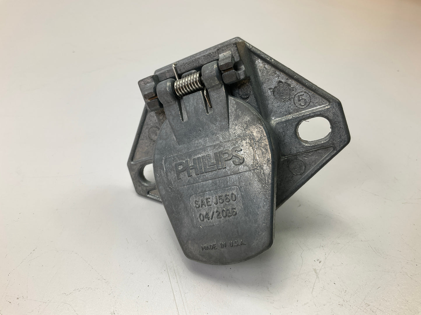 Phillips 15-320 Single Pole Zinc Die-Cast Socket