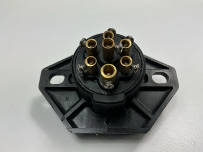 (5) PHILLIPS 16-720 Sta-Dry 7-Way Nylon Receptacle Split Pin Socket Connector