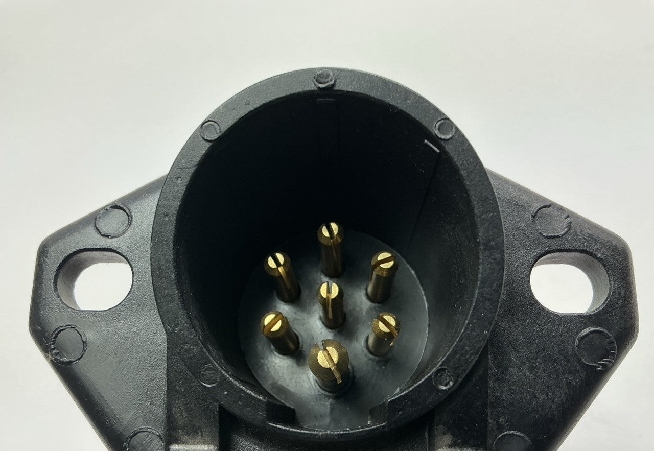PHILLIPS 16-720 Sta-Dry 7-Way Nylon Receptacle Split Pin Socket Connector