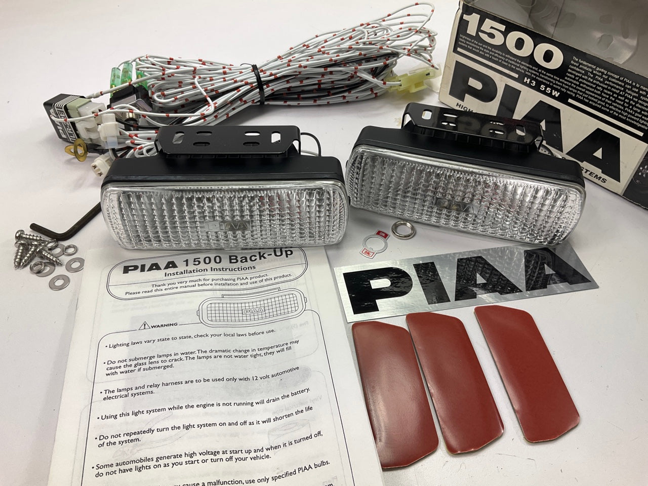 PIAA 1540 1500 Back-Up Clear Halogen Flood Light Lamp Kit